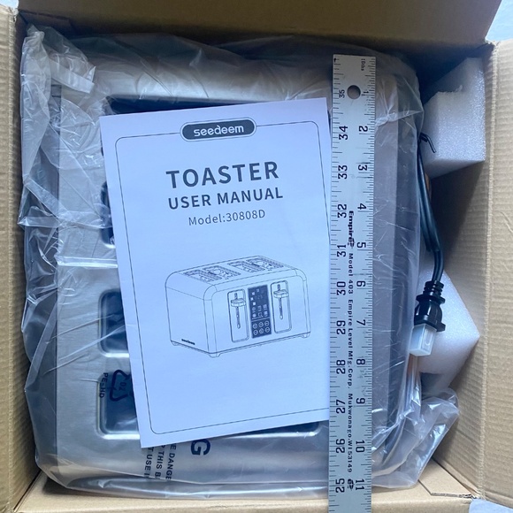 Seedeem Digital 4-Slice Toaster – Stainless Steel (Model SD30808D-DS) Brand new - Picture 7 of 8